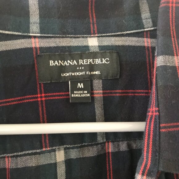 Banana Republic Lightweight Flannel Shirt - Men’s Medium, Navy & Red Plaid - Picture 2 of 3